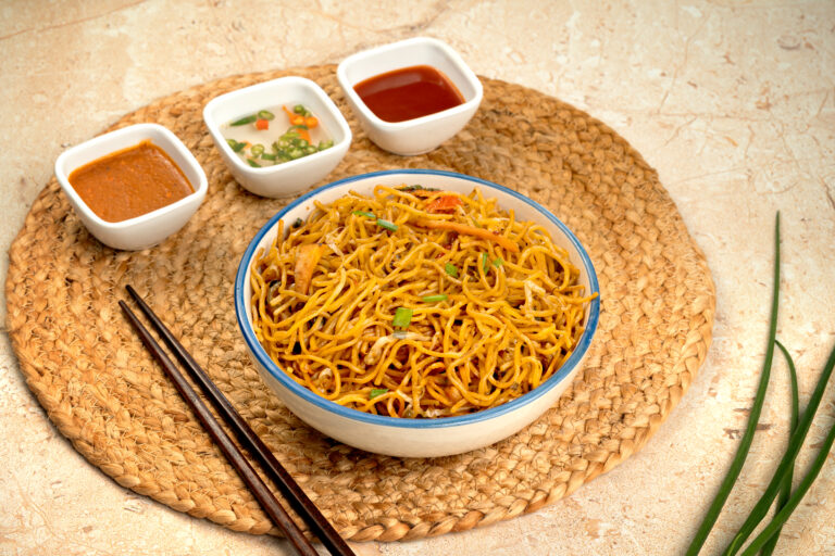 Schezwan-Noodles-Veg